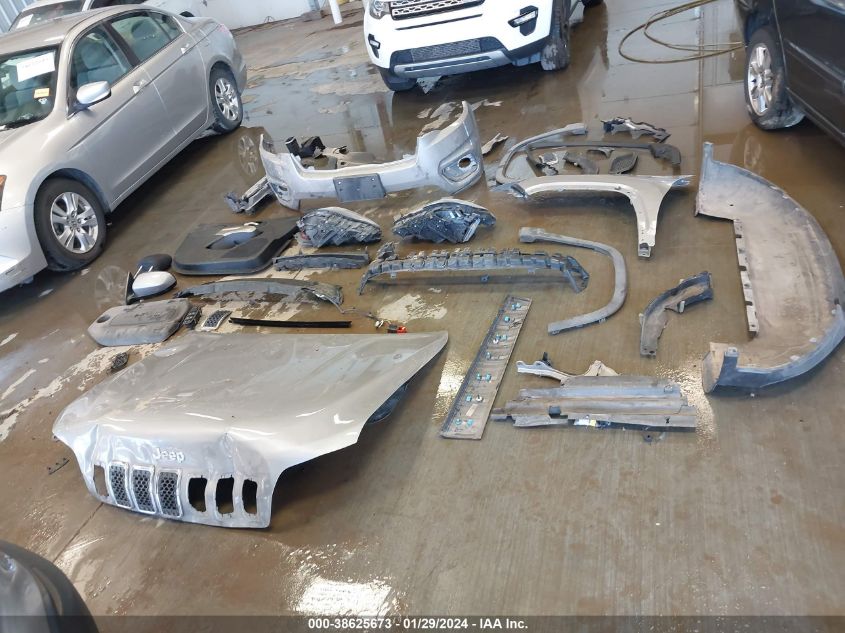 2020 JEEP CHEROKEE LATITUDE FWD - 1C4PJLCB5LD652491