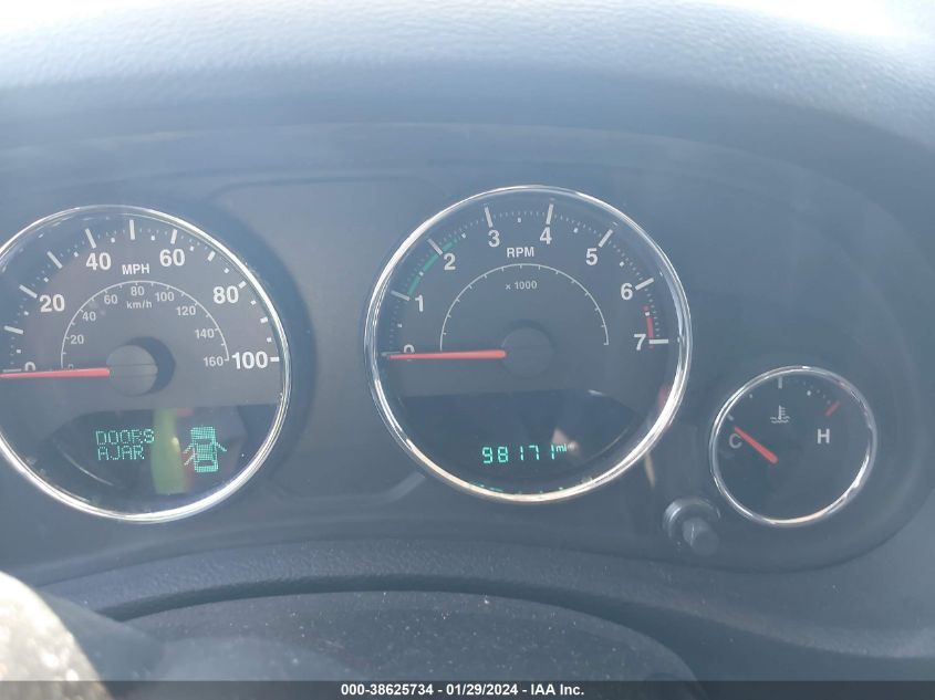 2016 JEEP WRANGLER UNLIMITED SAHARA - 1C4BJWEG4GL258433