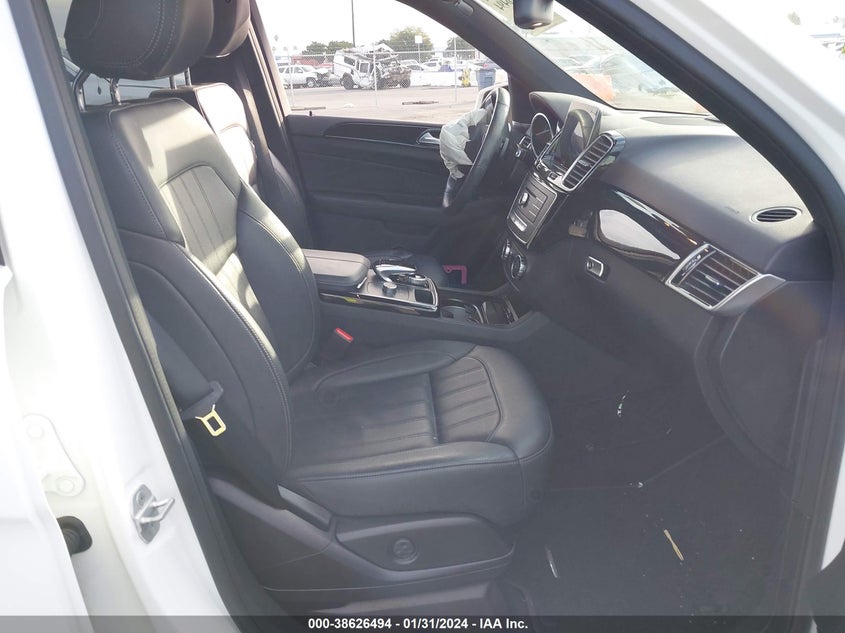 VIN 4JGDA5JB5JB042211 2018 MERCEDES-BENZ GLE 350