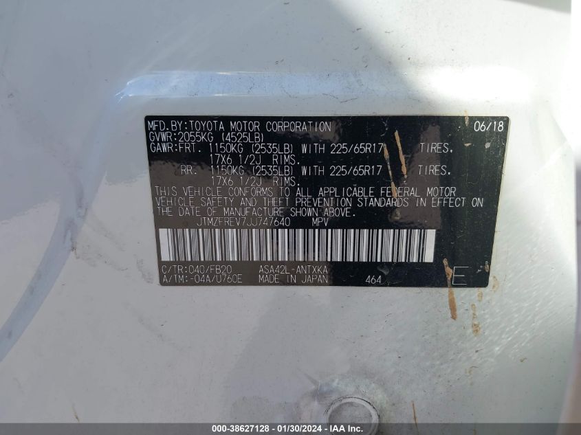 2018 TOYOTA RAV4 LE - JTMZFREV7JJ747640