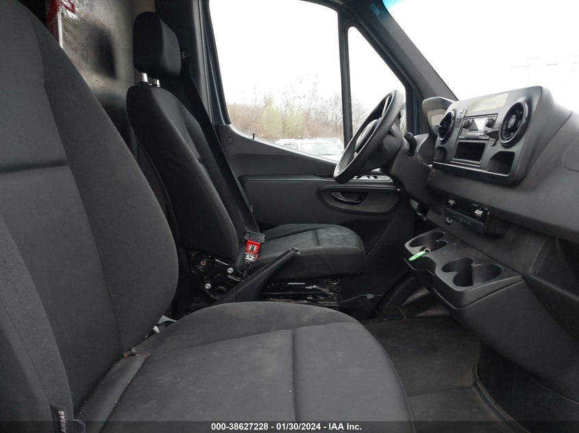 VIN WD4PF1CD1KP148434 2019 MERCEDES-BENZ SPRINTER 2500 HIGH ROOF V6