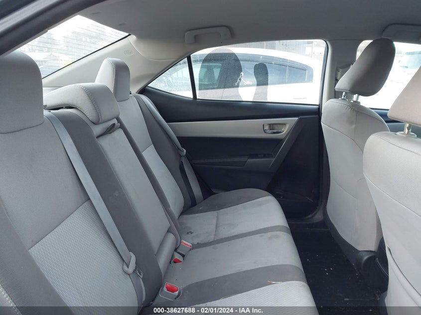VIN 2T1BURHE3JC116673 2018 TOYOTA COROLLA LE