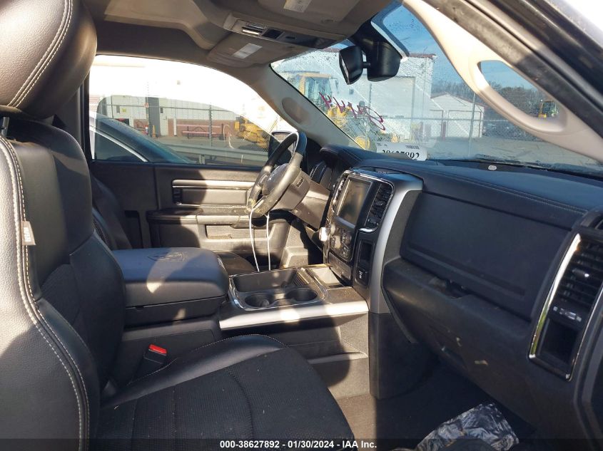 2016 RAM 1500 SPORT - 3C6JR6CT1GG228444