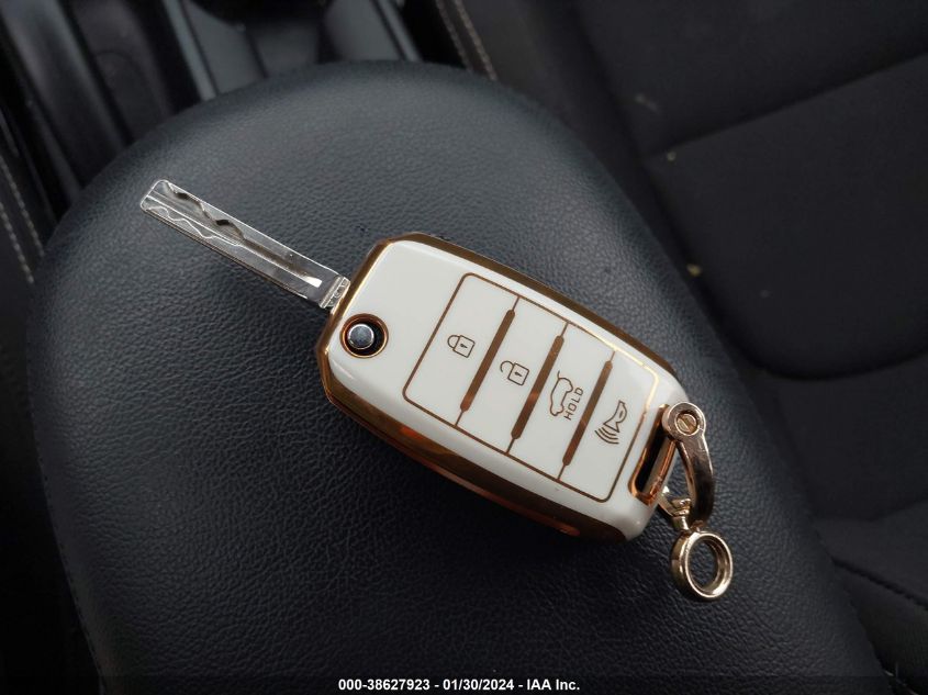 2016 KIA SOUL - KNDJN2A22G7321184