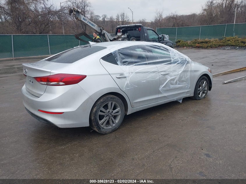 VIN 5NPD84LF8HH185107 2017 HYUNDAI ELANTRA SE