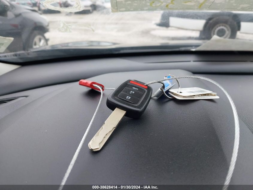 2018 HONDA CIVIC LX - 19XFC2F50JE205181