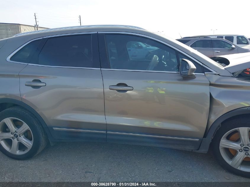 2017 LINCOLN MKC PREMIER - 5LMCJ1D92HUL71022