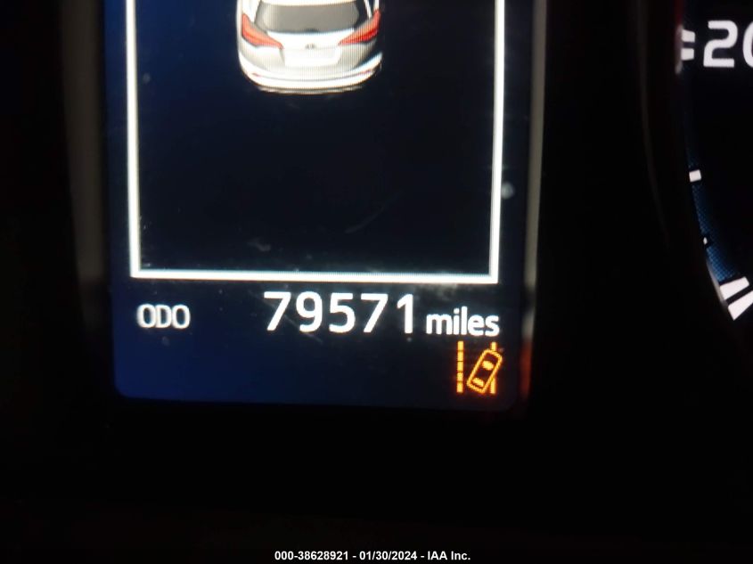 2018 TOYOTA RAV4 LE - JTMBFREV8JJ260996