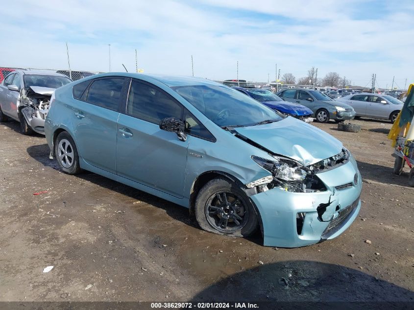 2015 TOYOTA PRIUS TWO - JTDKN3DU3F2003884