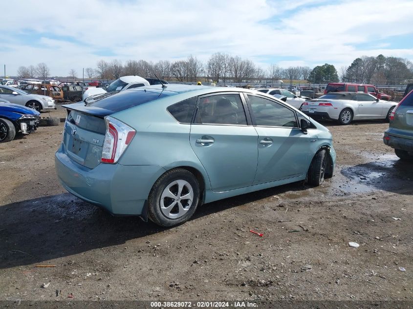 2015 TOYOTA PRIUS TWO - JTDKN3DU3F2003884