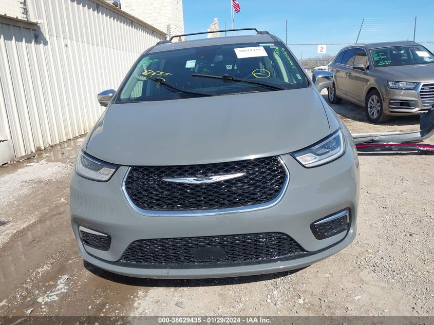 VIN 2C4RC1GG6NR127677 2022 CHRYSLER PACIFICA LIMITED