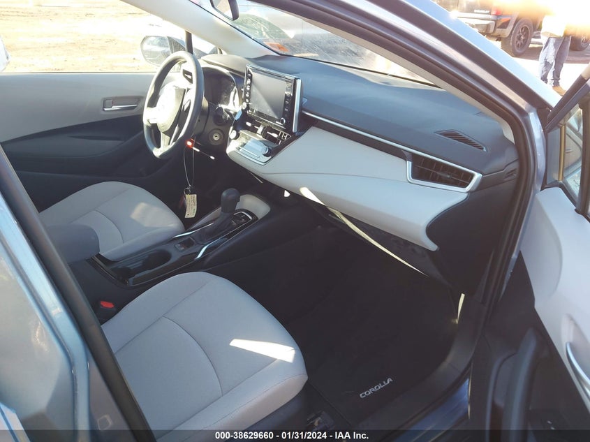 VIN 5YFEPMAE4MP169744 2021 TOYOTA COROLLA LE