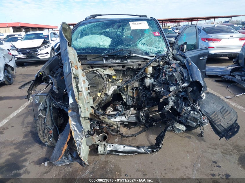 VIN JTMWFREV9HD099228 2017 TOYOTA RAV4 XLE