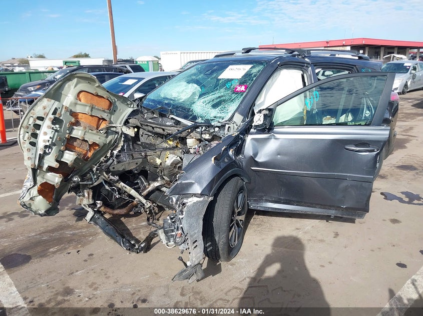 VIN JTMWFREV9HD099228 2017 TOYOTA RAV4 XLE