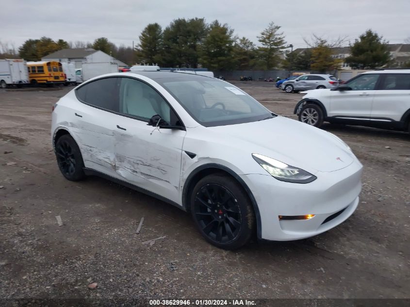 2021 TESLA MODEL Y LONG RANGE DUAL MOTOR ALL-WHEEL DRIVE - 5YJYGDEE9MF060392