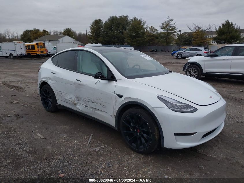 2021 TESLA MODEL Y LONG RANGE DUAL MOTOR ALL-WHEEL DRIVE - 5YJYGDEE9MF060392