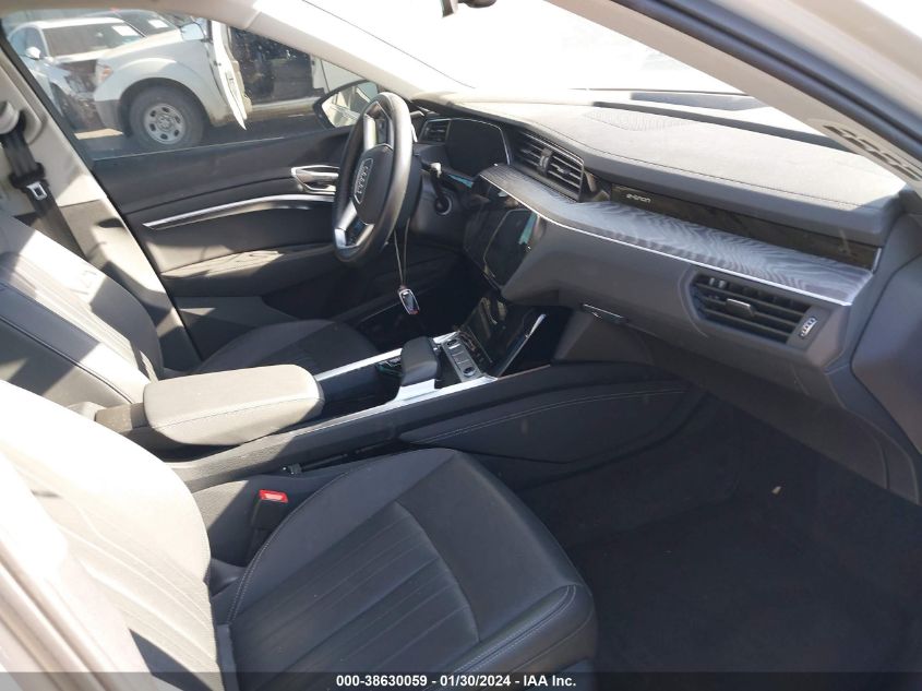 2022 AUDI E-TRON PREMIUM PLUS QUATTRO - WA1LAAGE5NB025922