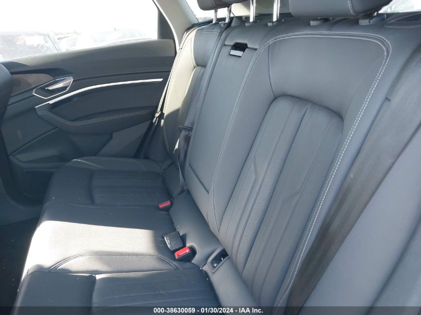 2022 AUDI E-TRON PREMIUM PLUS QUATTRO - WA1LAAGE5NB025922