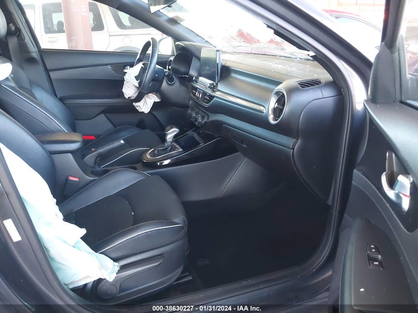 VIN 3KPF34ADXME360867 2021 KIA FORTE GT LINE
