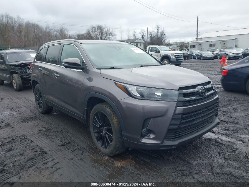 2019 TOYOTA HIGHLANDER SE - 5TDJZRFH7KS614877