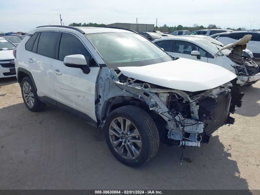 2019 TOYOTA RAV4 XLE PREMIUM - JTMC1RFV1KD022117