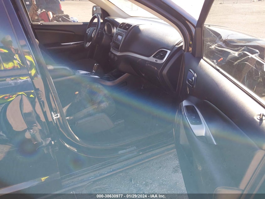 VIN 3C4PDCAB6JT429040 2018 DODGE JOURNEY SE
