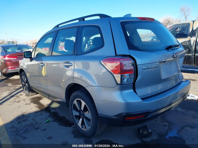 VIN JF2SJABCXJH485271 2018 SUBARU FORESTER 2.5I
