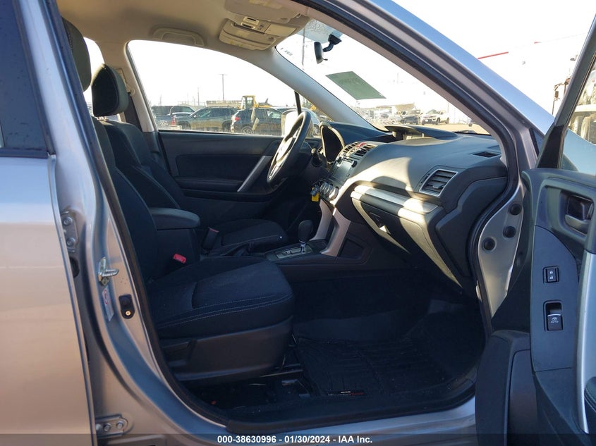 VIN JF2SJABCXJH485271 2018 SUBARU FORESTER 2.5I