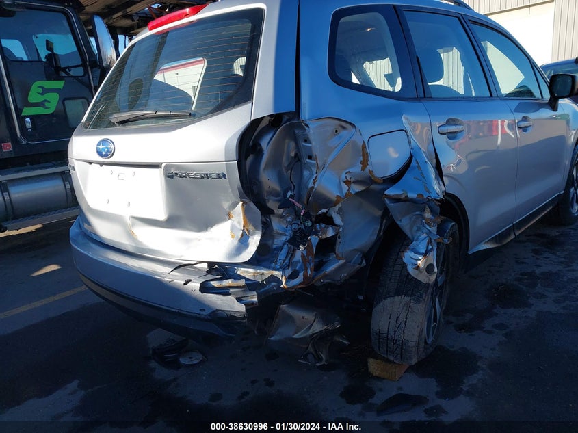 VIN JF2SJABCXJH485271 2018 SUBARU FORESTER 2.5I