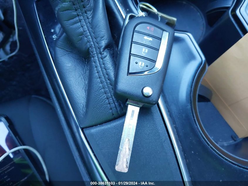 2019 TOYOTA CAMRY LE - 4T1B11HK0KU270421