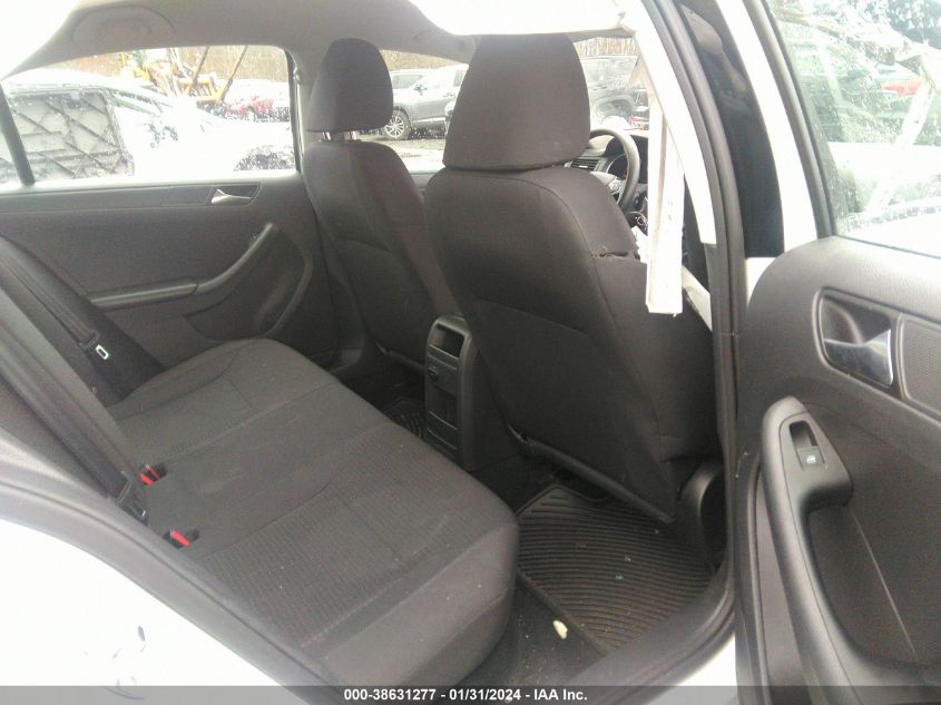 2015 VOLKSWAGEN JETTA 2.0L S - 3VW2K7AJ0FM306301