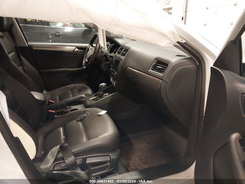 2018 VOLKSWAGEN JETTA 1.4T SE/1.4T WOLFSBURG EDITION - 3VWDB7AJ0JM251575