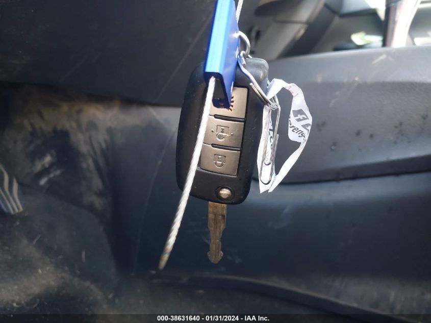 2015 NISSAN ROGUE S - KNMAT2MV1FP583837