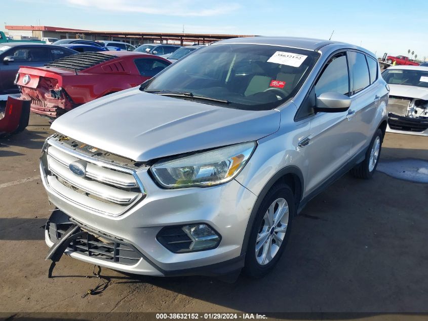 2017 FORD ESCAPE SE - 1FMCU9GD4HUC38724