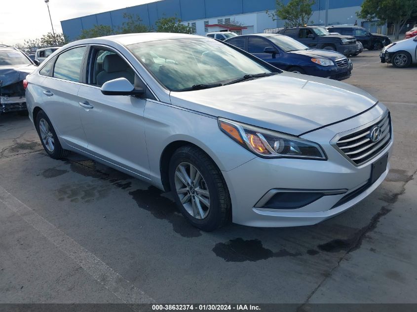 2017 HYUNDAI SONATA SE - 5NPE24AF7HH468364