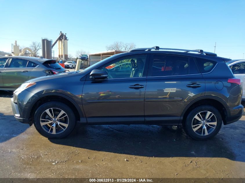 2018 TOYOTA RAV4 XLE - JTMRFREV8JJ261094
