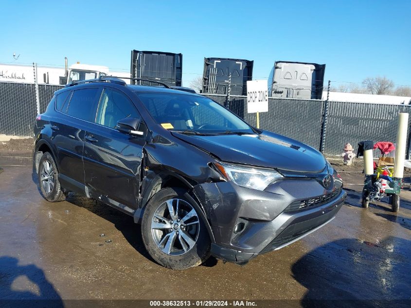 2018 TOYOTA RAV4 XLE - JTMRFREV8JJ261094