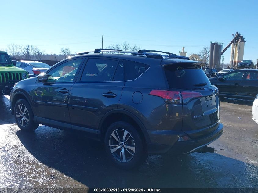 2018 TOYOTA RAV4 XLE - JTMRFREV8JJ261094