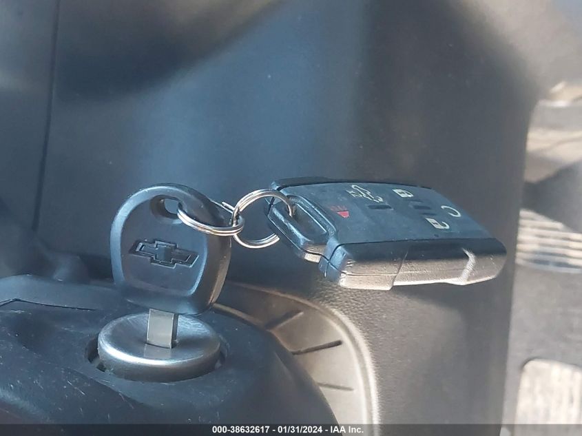 2020 CHEVROLET SILVERADO 1500 4WD  SHORT BED CUSTOM TRAIL BOSS - 1GCPYCEF6LZ179845