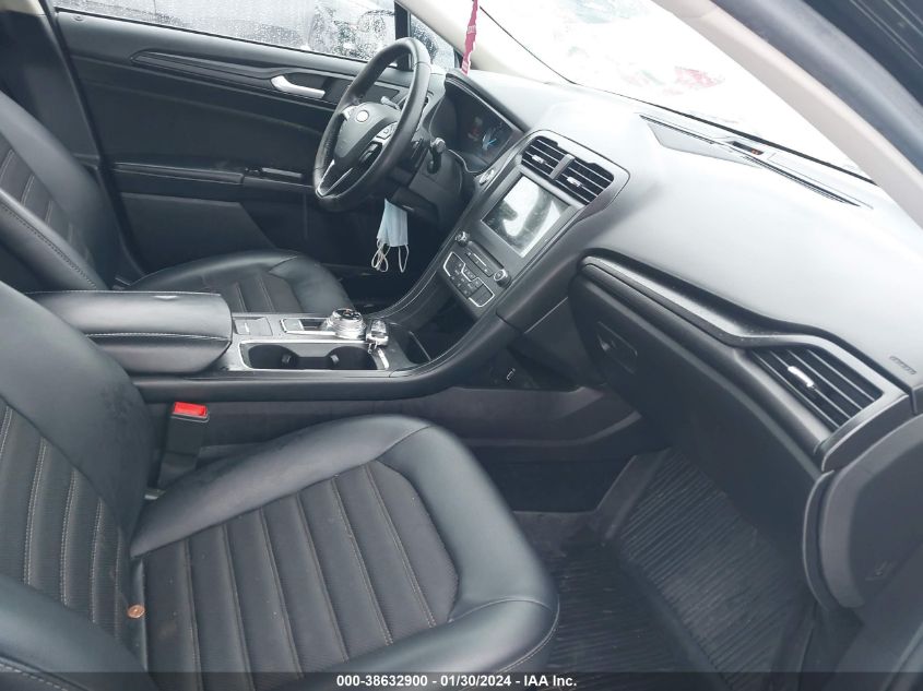 2018 FORD FUSION SE - 3FA6P0HD1JR196227
