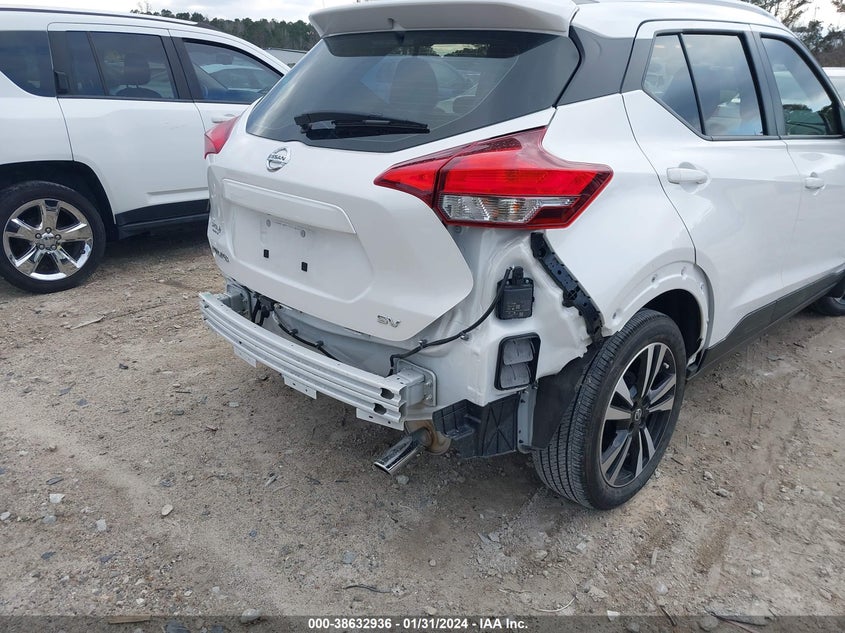 VIN 3N1CP5CU2KL521492 2019 NISSAN KICKS SV