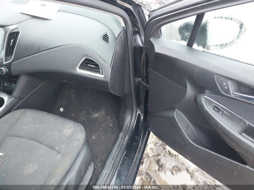 2018 CHEVROLET CRUZE LT - 1G1BE5SM7J7196026