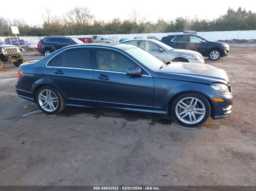 2013 MERCEDES-BENZ C 250 LUXURY/SPORT - WDDGF4HB3DA767194
