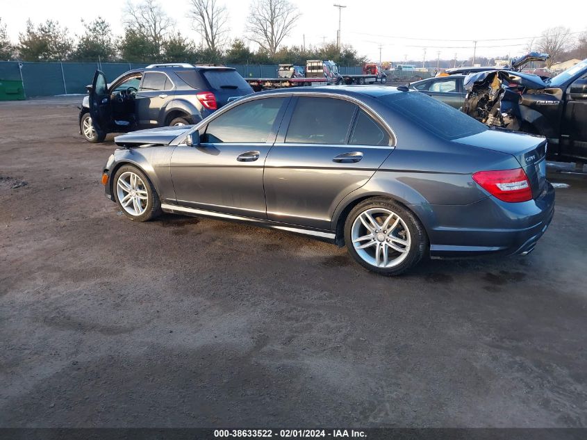 2013 MERCEDES-BENZ C 250 LUXURY/SPORT - WDDGF4HB3DA767194