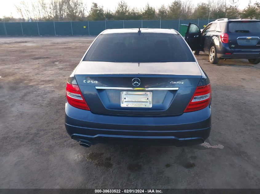 2013 MERCEDES-BENZ C 250 LUXURY/SPORT - WDDGF4HB3DA767194