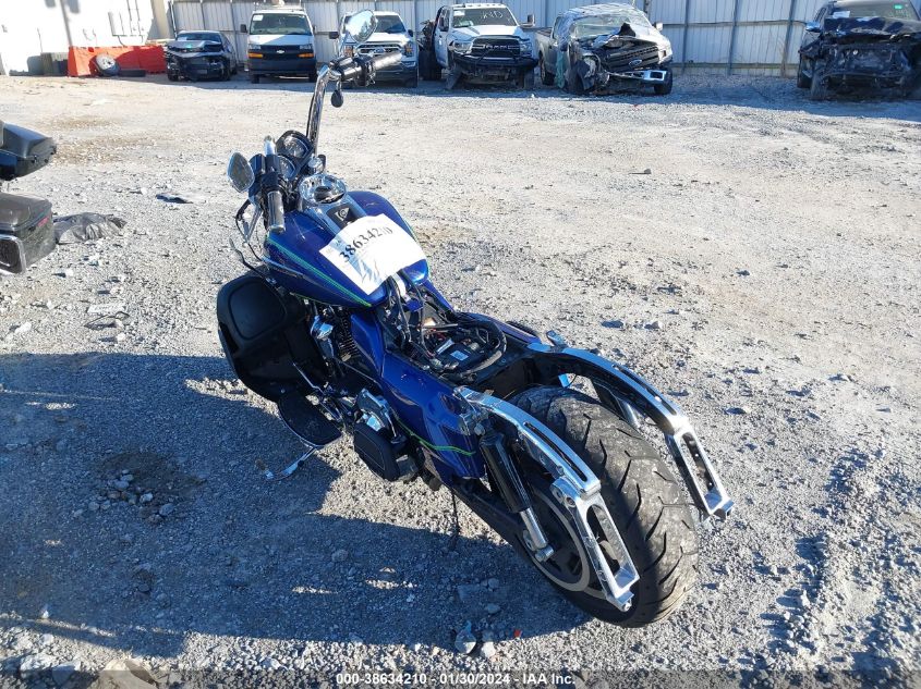 2016 HARLEY-DAVIDSON FLTRU - 1HD1KGL17GB628064