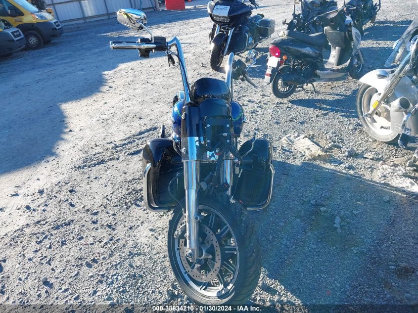 2016 HARLEY-DAVIDSON FLTRU - 1HD1KGL17GB628064