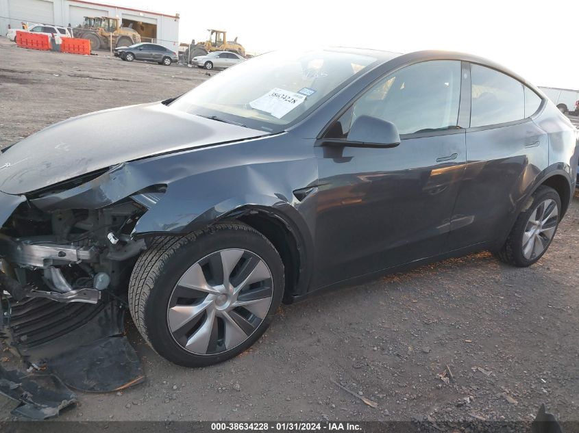 2023 TESLA MODEL Y - 7SAYGDEE5PA076318