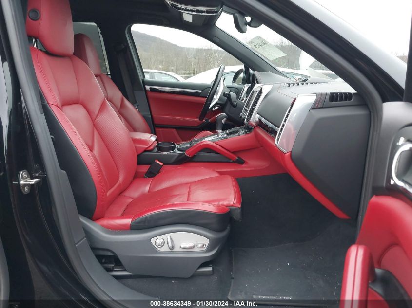 2016 PORSCHE CAYENNE S - WP1AB2A26GLA92331