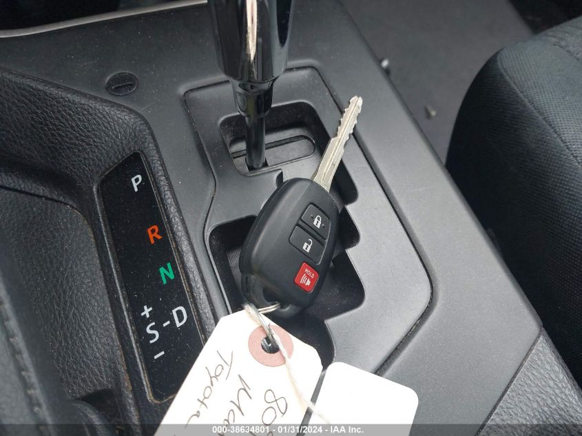 2017 TOYOTA RAV4 LE - 2T3ZFREV3HW358151